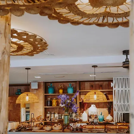 Hotel Nativo Ibiza By Ncalma 4*
