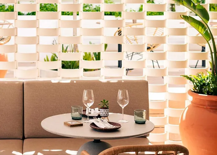 Nativo Ibiza فندق سانتا أيُلاريا ذيس ريو